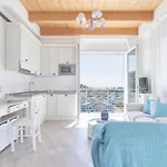 The Italian Lady - Unit 1 * Alassio