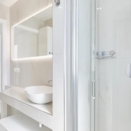 The Italian Lady - Unit 1 Apartman